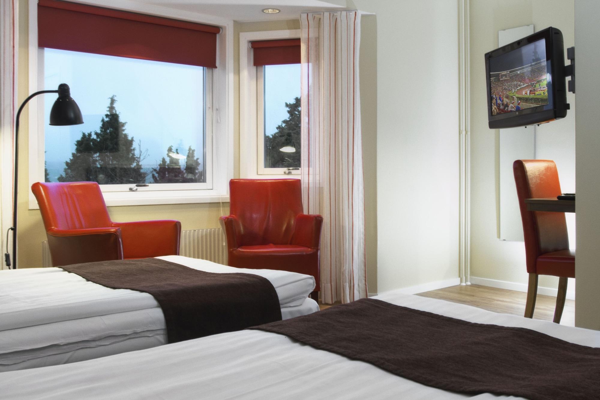 Bohusgarden Hotell & Konferens Uddevalla Exterior photo