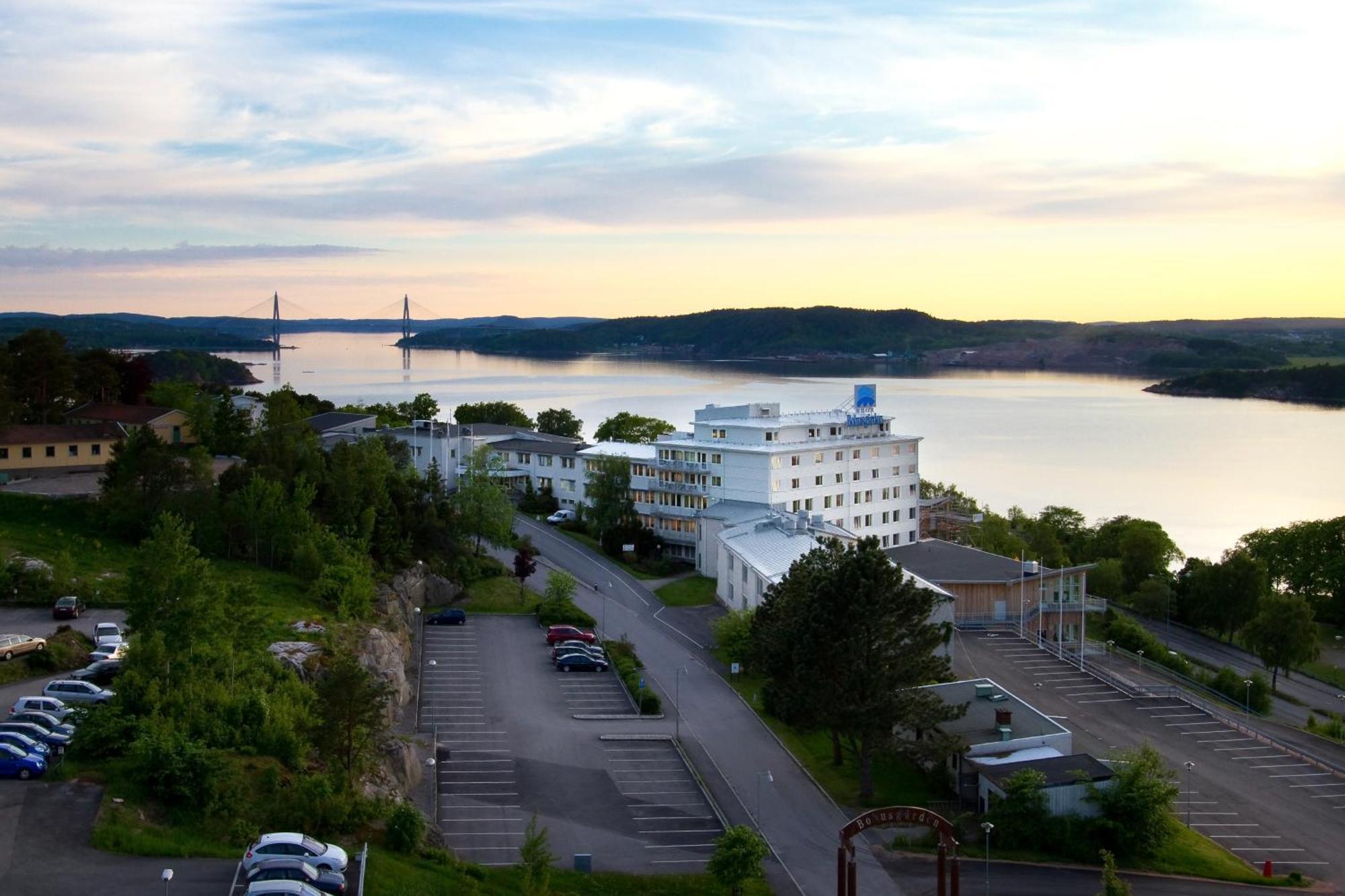Bohusgarden Hotell & Konferens Uddevalla Exterior photo