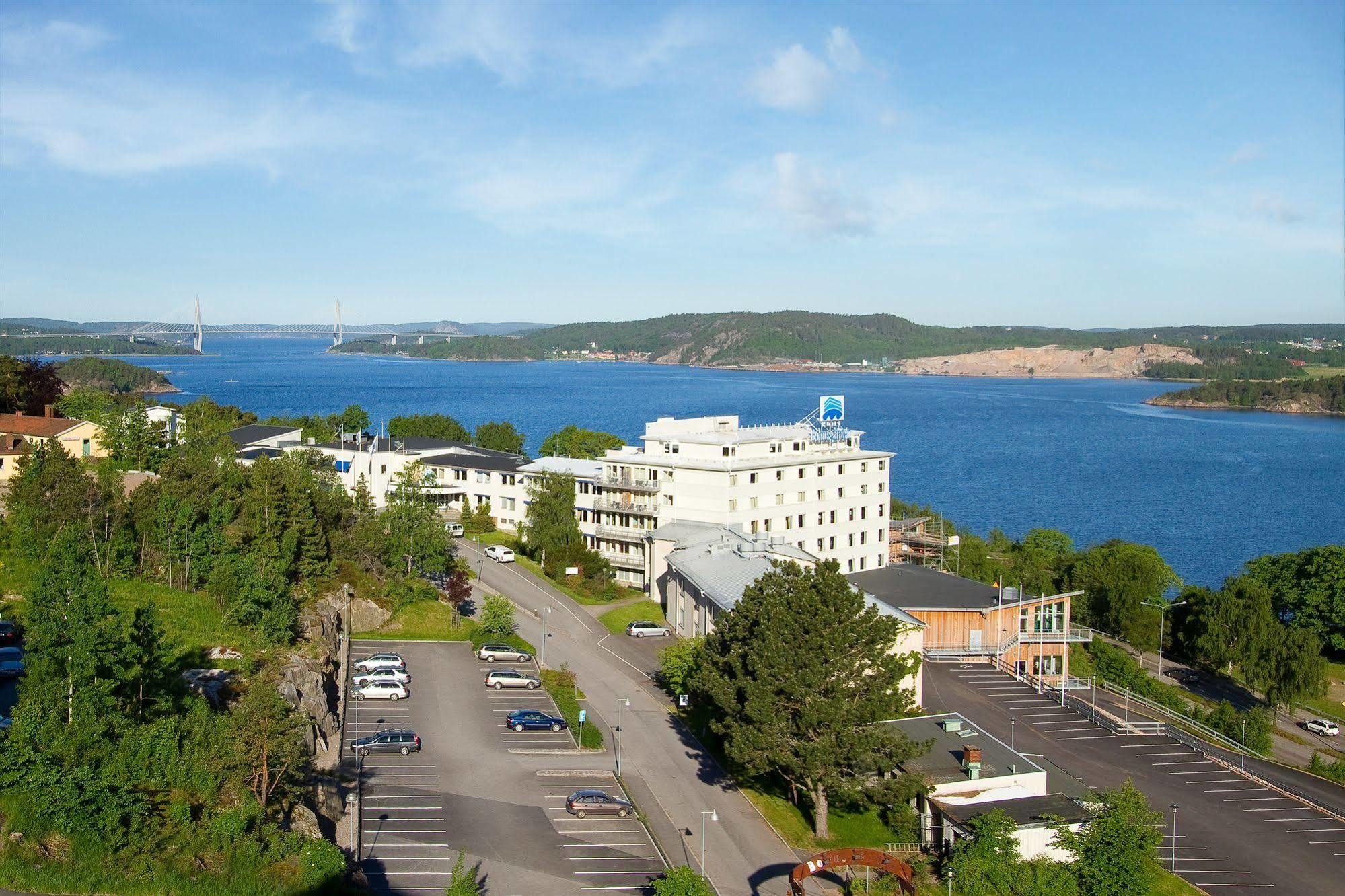 Bohusgarden Hotell & Konferens Uddevalla Exterior photo